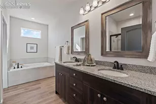 995 E Kirkwood Dr, Pueblo, CO 81007 - Photo 15