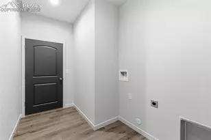 995 E Kirkwood Dr, Pueblo, CO 81007 - Photo 25