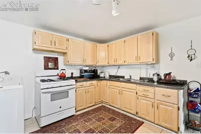 1512 E Monument Street, Colorado Springs, CO 80909 - Photo 25