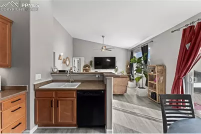 7627 Loopout Grove, Peyton, CO 80831 - Photo 17