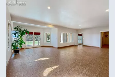 449 S Siesta Lane, Pueblo, CO 81007 - Photo 39