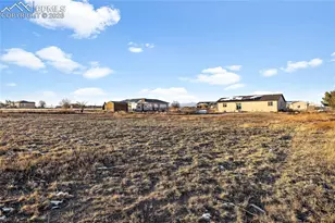 946 E Walden Dr, Pueblo West, CO 81007 - Photo 35