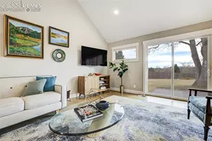 1899 Wildwood Dr, Colorado Springs, CO 80918 - Photo 5