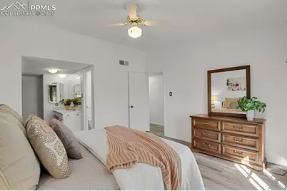 1006 Fontmore Road #D, Colorado Springs, CO 80904 - Photo 17