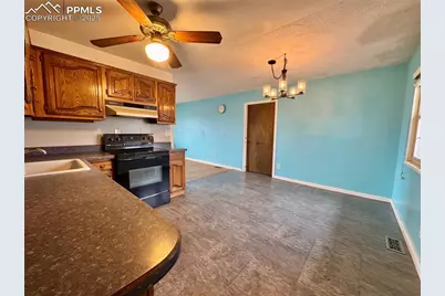 1805 Couch Place, Colorado Springs, CO 80911 - Photo 11