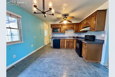 1805 Couch Place, Colorado Springs, CO 80911 - Photo 7