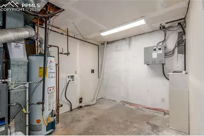 914 Arrawanna Street, Colorado Springs, CO 80909 - Photo 23