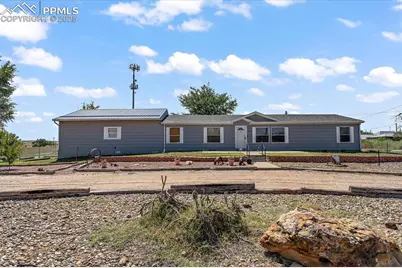 920 E 14th Street, La Junta, CO 81050 - Photo 1