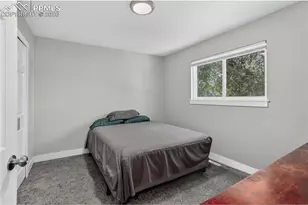 3905 Colony Hills Cir, Colorado Springs, CO 80916 - Photo 9