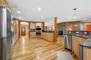 4920 Rocking R Dr, Colorado Springs, CO 80915 - Photo 7