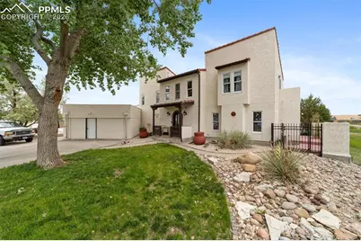 817 E Clarion Drive, Pueblo, CO 81007 - Photo 3