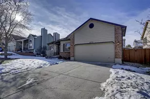 6075 Breeze Ct, Colorado Springs, CO 80918 - Photo 3