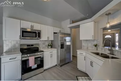 6075 Breeze Court, Colorado Springs, CO 80918 - Photo 15