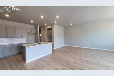712 Belleza View, Colorado Springs, CO 80907 - Photo 13
