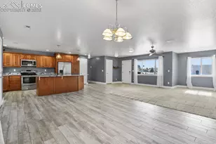 573 W Archer Plaza, Pueblo, CO 81007 - Photo 9