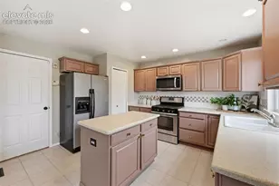6742 McEwan St, Colorado Springs, CO 80922 - Photo 15