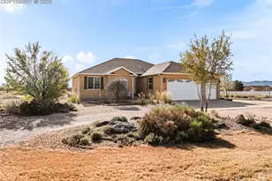 982 W Caliente Dr, Pueblo, CO 81007 - Photo 37