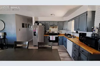 33 Wasatch Drive, Pueblo, CO 81005 - Photo 9