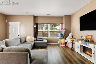 4573 Prestige Point, Colorado Springs, CO 80906 - Photo 5