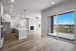 4435 Peak Crst Vw, Colorado Springs, CO 80918 - Photo 3