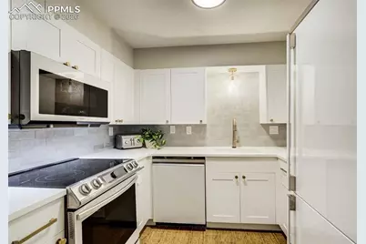 17 Pourtales Road, Colorado Springs, CO 80906 - Photo 39