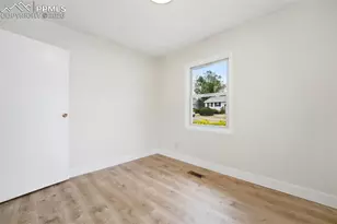 16 N Brentwood Dr, Colorado Springs, CO 80909 - Photo 15