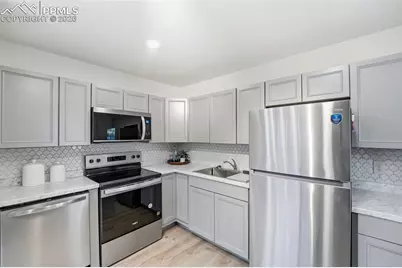 16 N Brentwood Drive, Colorado Springs, CO 80909 - Photo 9