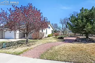 6101 Daylight Point, Colorado Springs, CO 80923 - Photo 3