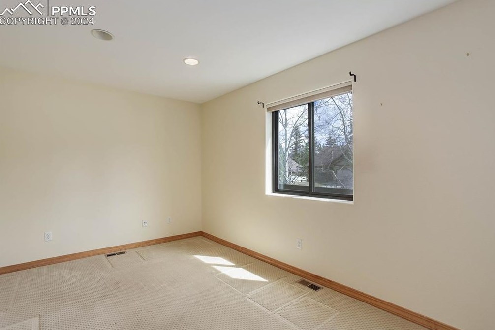 1116 Ptarmigan Dr, Woodland Park CO 80863-8004 exterior