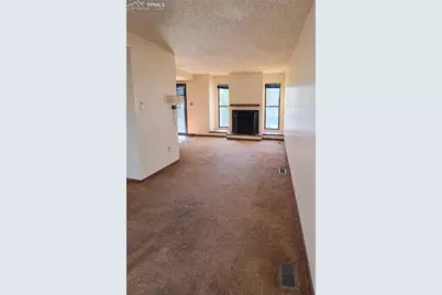 661 Shooks Lane, Colorado Springs, CO 80903 - Photo 5