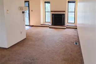 661 Shooks Ln, Colorado Springs, CO 80903 - Photo 5