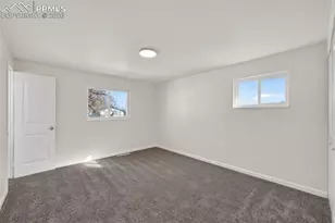 1926 Montezuma Dr, Colorado Springs, CO 80910 - Photo 9