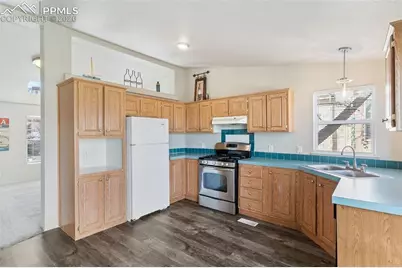 2510 Wheaton Drive, Colorado Springs, CO 80904 - Photo 7