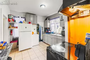 609 W 8th St, Pueblo, CO 81003 - Photo 23