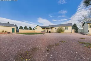 1253 N Stratton Dr, Pueblo West, CO 81007 - Photo 39