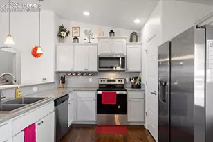 1485 E Ithaca Dr, Pueblo, CO 81007 - Photo 5