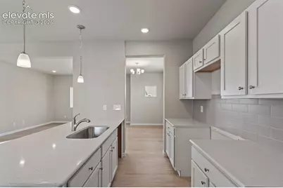 1875 Wildland Heights, Colorado Springs, CO 80910 - Photo 5