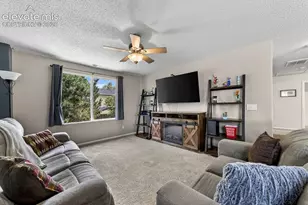 7032 Bonnie Brae Ln, Colorado Springs, CO 80922 - Photo 33