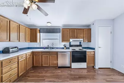 65 Pendelton Circle, Colorado Springs, CO 80914 - Photo 17