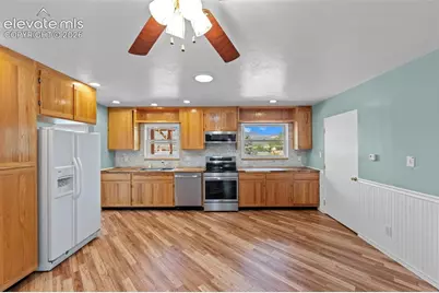 626 Pioneer Lane, Colorado Springs, CO 80904 - Photo 11