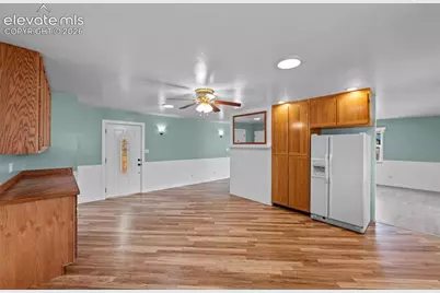 626 Pioneer Lane, Colorado Springs, CO 80904 - Photo 7