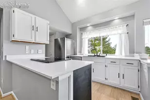 365 Autumn Ridge Cir, Colorado Springs, CO 80906 - Photo 9