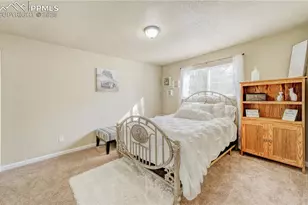 4230 Blueflax Dr, Pueblo, CO 81001 - Photo 15