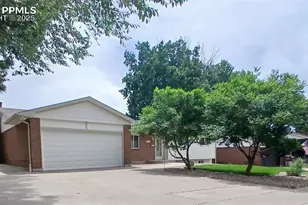 4017 N Loring Cir, Colorado Springs, CO 80909 - Photo 3