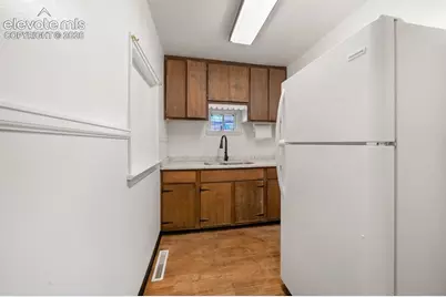22 Iowa Avenue, Colorado Springs, CO 80909 - Photo 15