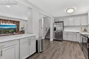 3905 Colony Hills Cir, Colorado Springs, CO 80916 - Photo 5