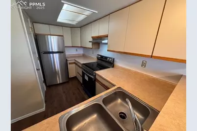 3472 Atlantic Drive, Colorado Springs, CO 80910 - Photo 3
