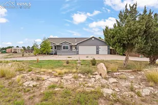 321 W Linden Ave, Pueblo, CO 81007 - Photo 1