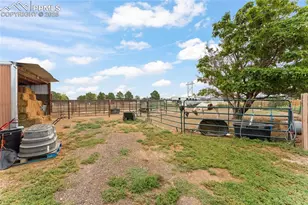 321 W Linden Ave, Pueblo, CO 81007 - Photo 33