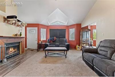 321 W Linden Avenue, Pueblo, CO 81007 - Photo 7